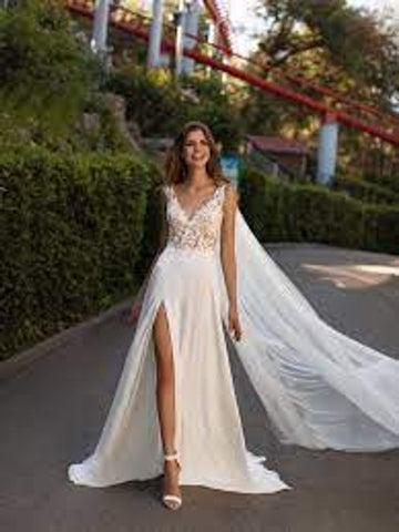 Pronovias  - 38